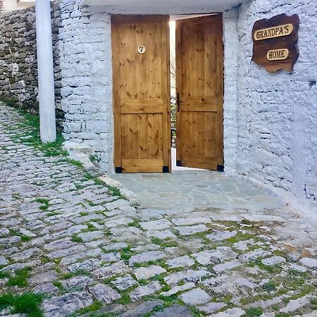 Grandpa'S Home Gjirokaster Exterior photo